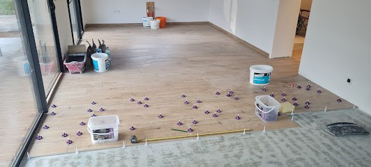 Soro Claudio, Carreleur à Passy