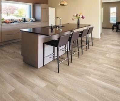 CST Bâtiment, Carreleur au Muy