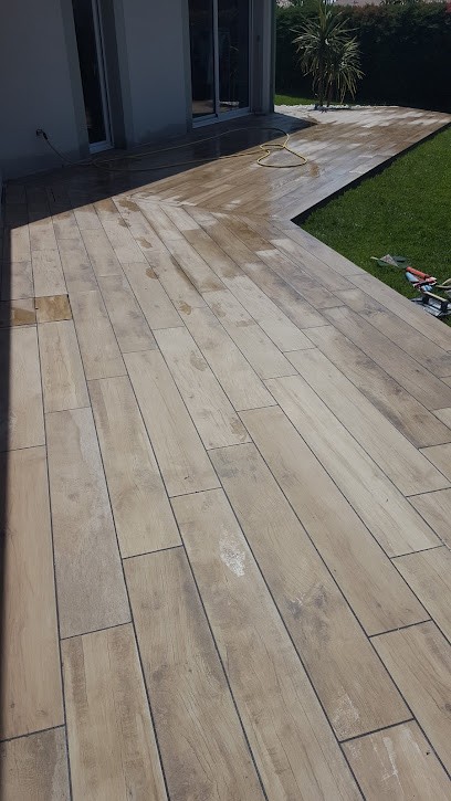 Leroy Hilaire, Carreleur à La Teste-de-Buch