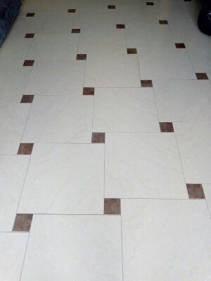 Desseaux Sarah - Carreleur, Carreleur à Plonéour-Lanvern