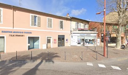 Tremione Renovation, Carreleur à La Trinité