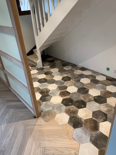 Chapel-V, Carreleur à Lempdes