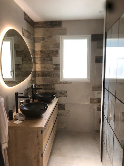 Garling Enzo, Carreleur au Poiré-sur-Vie