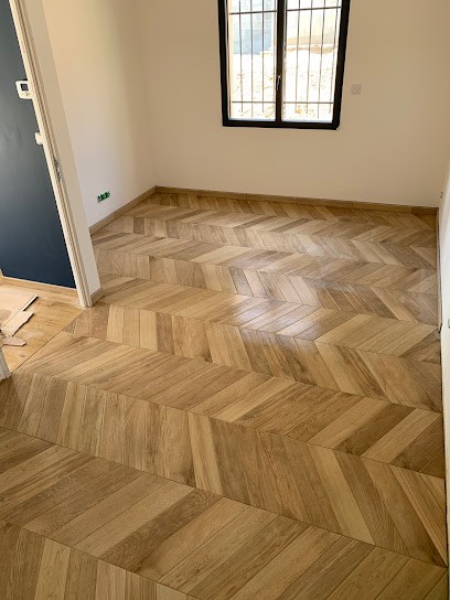 Elezaar Anthony, Carreleur à Saint-Symphorien-sur-Coise