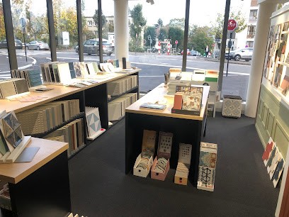 DEBONGRES | Showroom Carrelage / Parquet Et Salle De Bain, Magasin de Carrelages à Palaiseau
